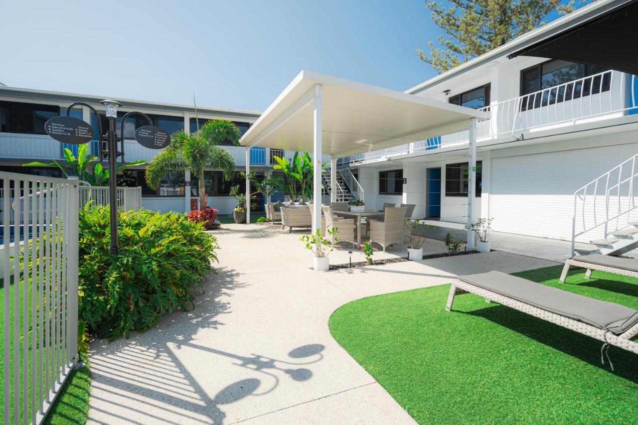 Montego Mermaid Beach Motel Голд-Кост Экстерьер фото